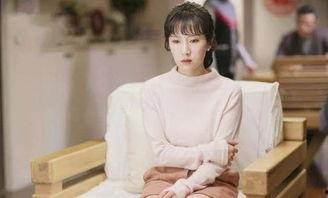 女朋友喜欢吃娱乐圈的瓜,她心中的甜蜜圈粉瞬间